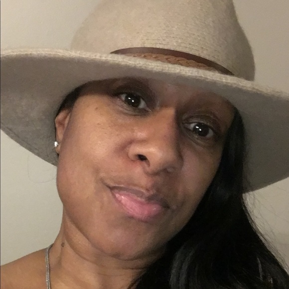 Meet your Posher, EB - Picture 1 of 1